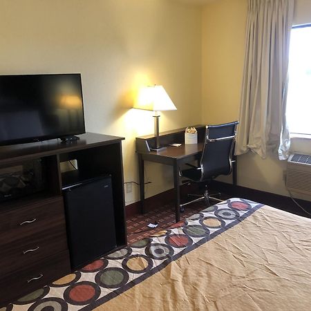 Super 8 By Wyndham Plover Stevens Point Area Esterno foto