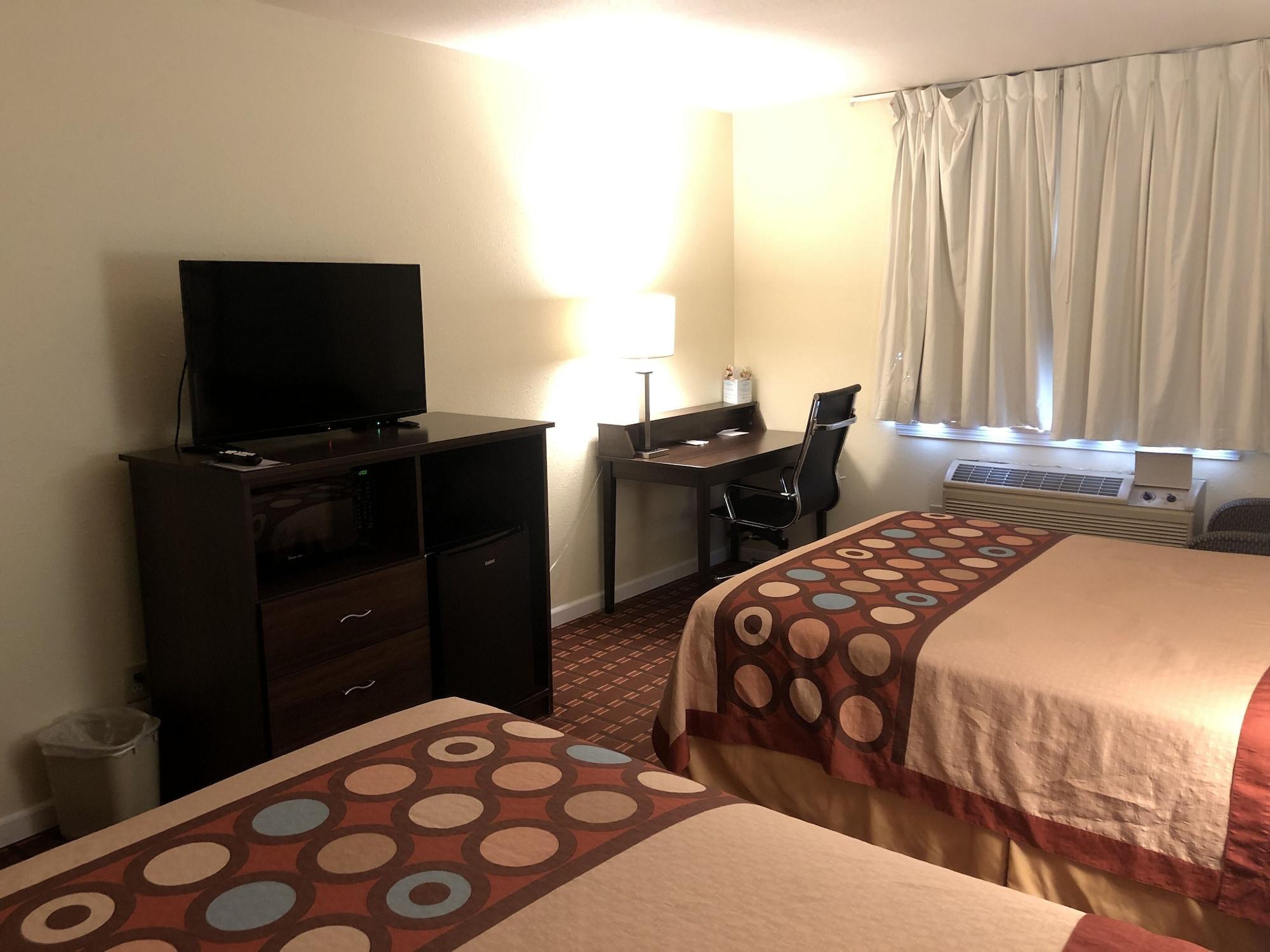 Super 8 By Wyndham Plover Stevens Point Area Esterno foto