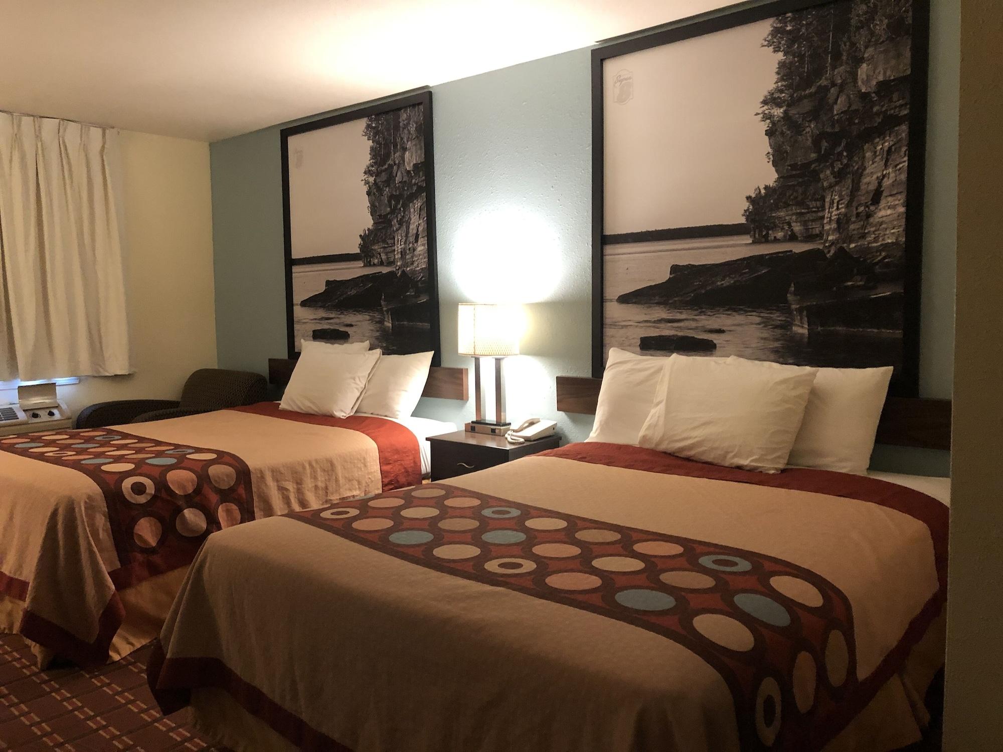 Super 8 By Wyndham Plover Stevens Point Area Esterno foto